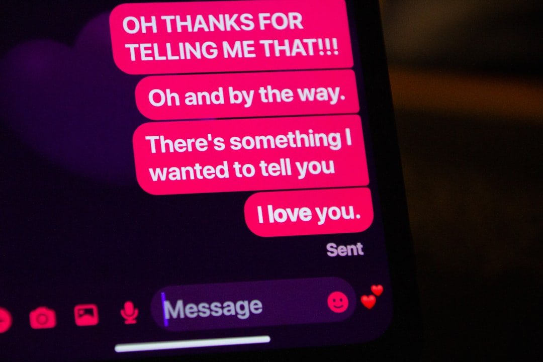 Romantic AI Girlfriend Chat: A Look at How It Works, What It Costs, and If It's for You